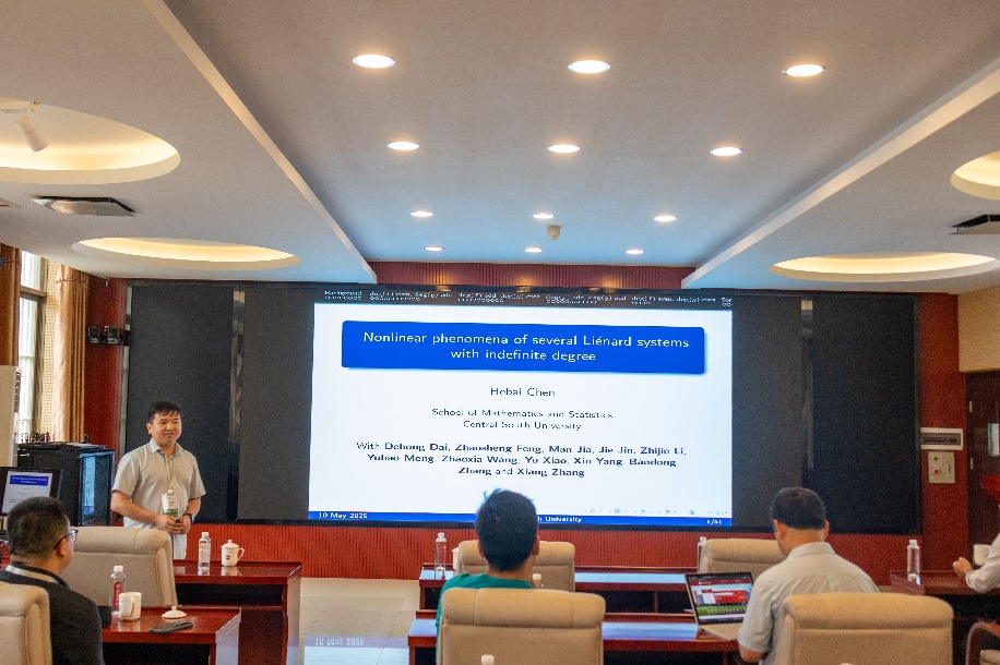 https://gxcmr.gxu.edu.cn/__local/A/D3/26/3721206E83AB917F90DB7C95BFD_9FCBDDBD_2EAC6C.jpg